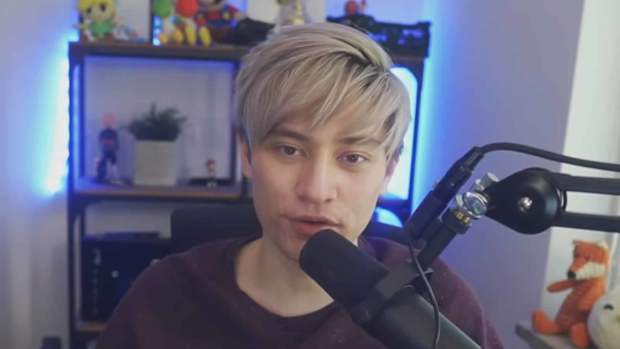 Smash pro Leffen talks on stream